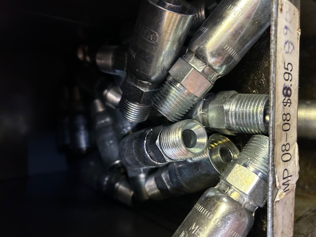 Hydraulic hose fittings and connectors